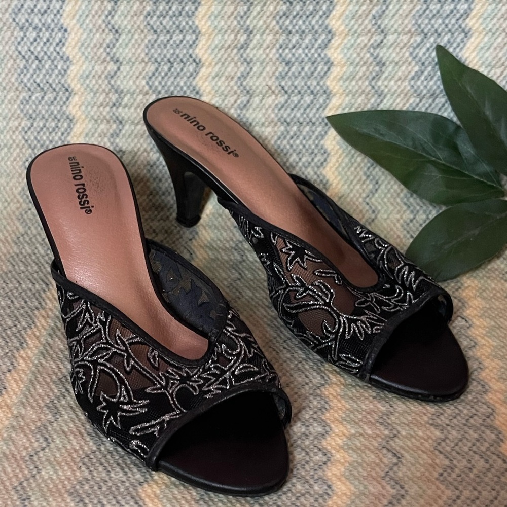 Low Heel - Picture 9 of 12